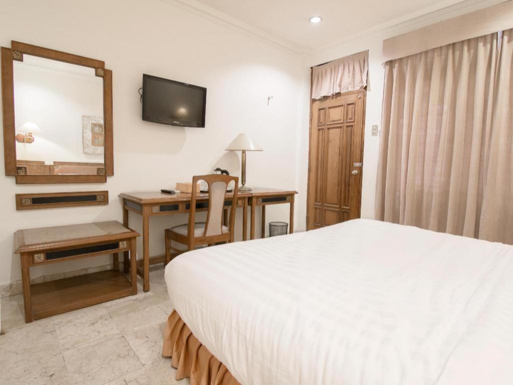 Готель Oyo 121 Hua Hin Goodview Екстер'єр фото