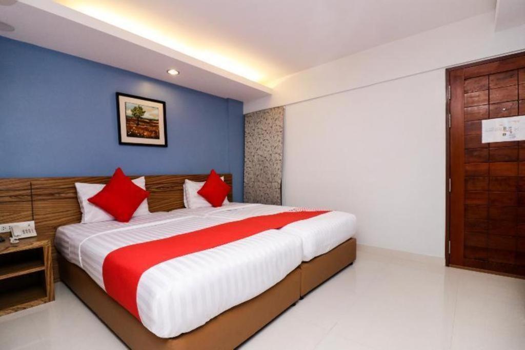 Готель Oyo 121 Hua Hin Goodview Екстер'єр фото
