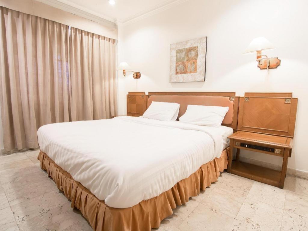 Готель Oyo 121 Hua Hin Goodview Екстер'єр фото