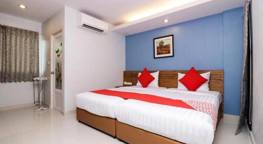 Готель Oyo 121 Hua Hin Goodview Екстер'єр фото