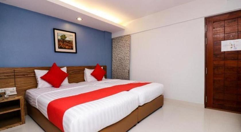 Готель Oyo 121 Hua Hin Goodview Екстер'єр фото