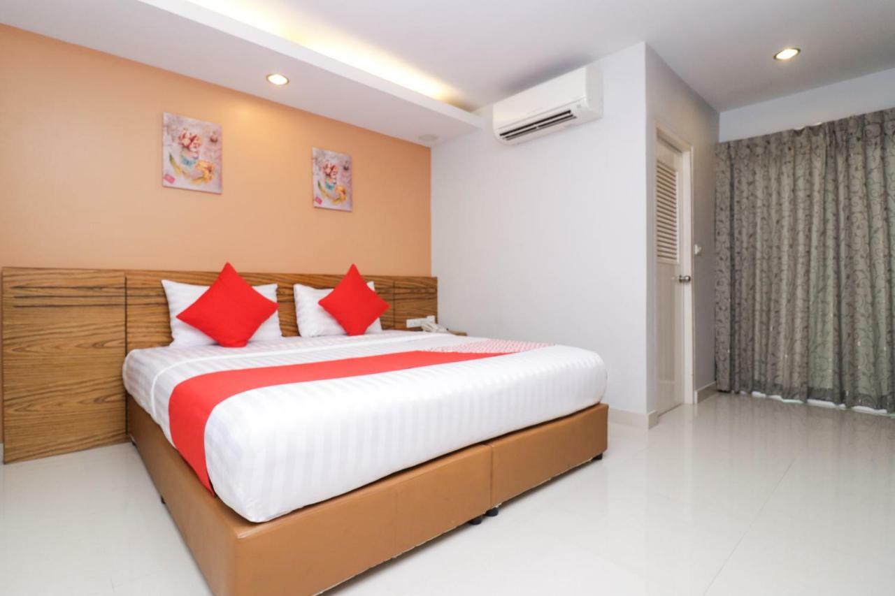 Готель Oyo 121 Hua Hin Goodview Екстер'єр фото